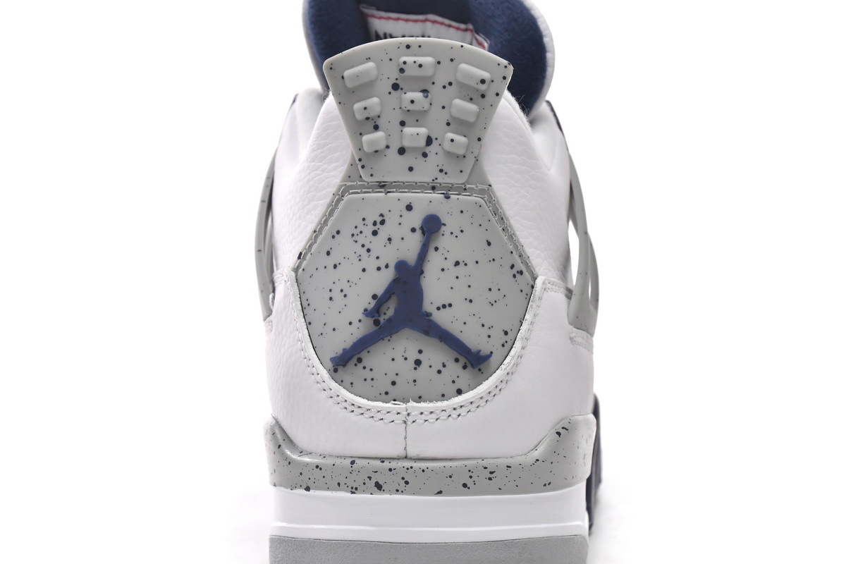 Midnight Navy Jordan 4