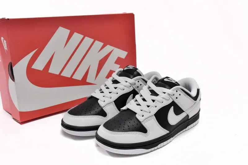 Dunks Low Reverse Panda