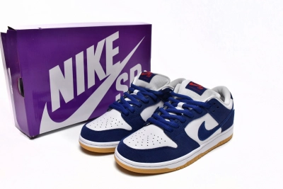 Nike SB Dunk Low Los Angeles Dodgers Reps Sneaker DO9395-400 02