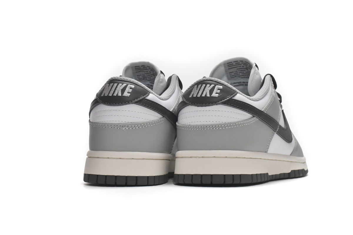 Dunk Low Light Smoke Grey