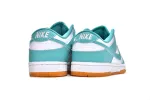 Dunks Low Teal Zeal