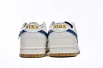 Dunks Low royal gum