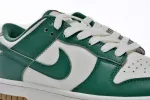 Malachite University Gold dunk low