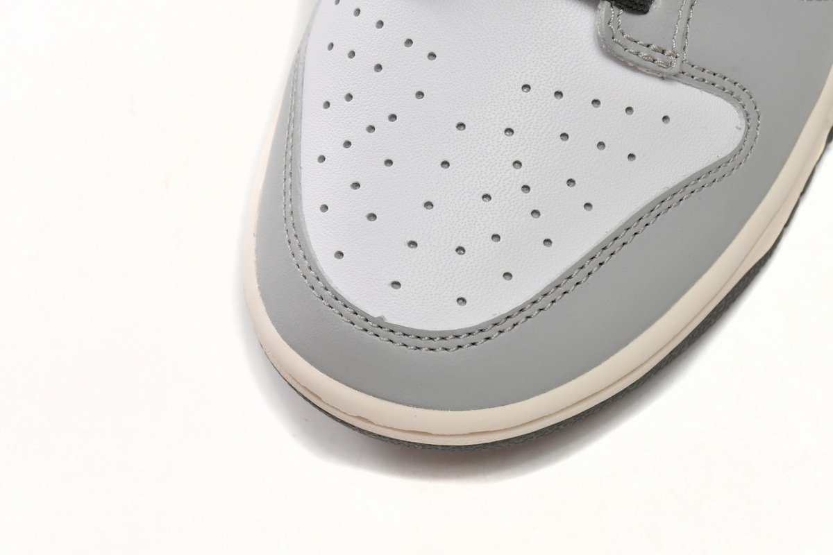 dunks low Smoke Grey