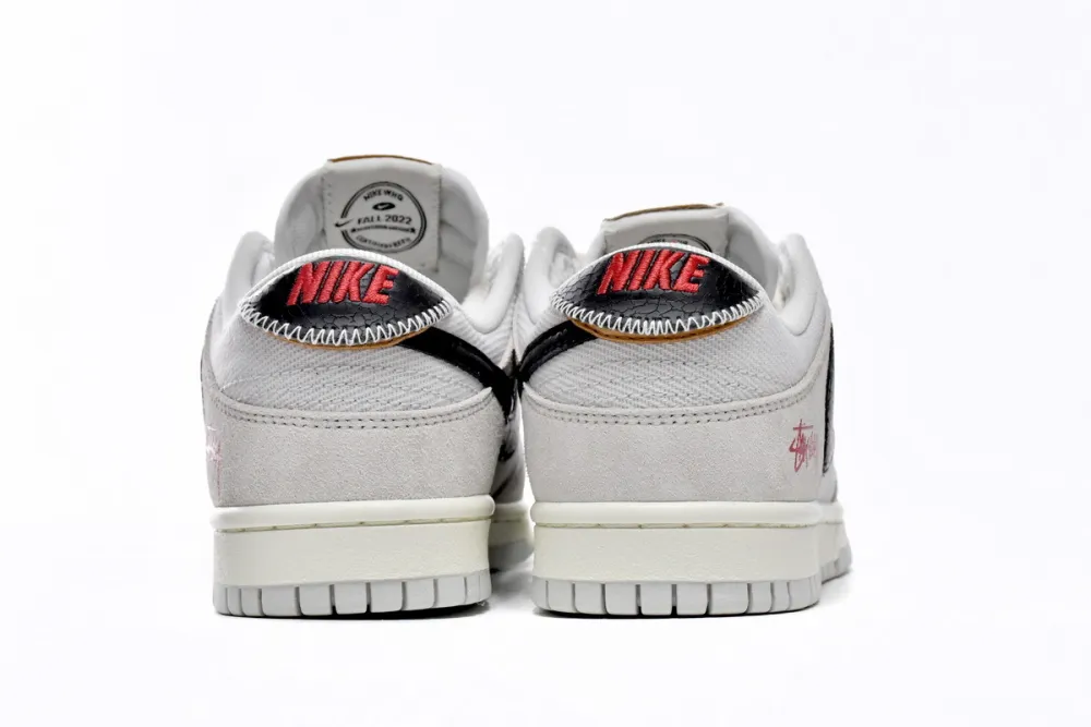 nike dunk x stussy