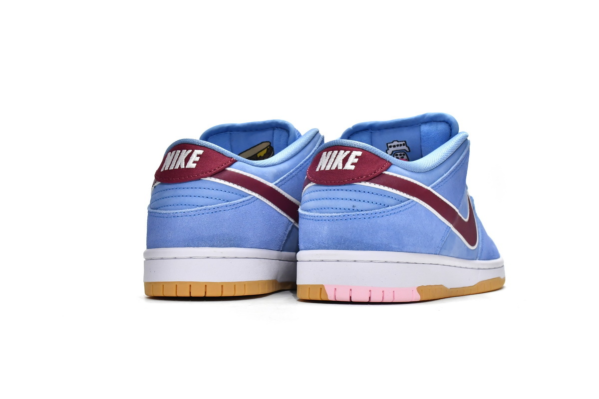 Phillies Dunks