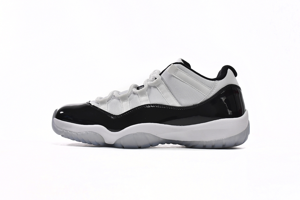 Jordan 11 low Concord fake