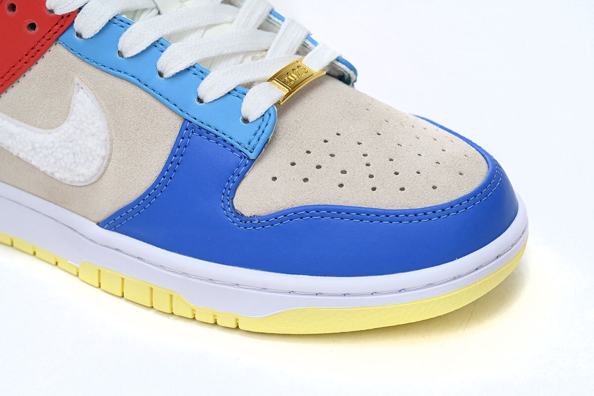 Year of the Rabbit dunks low