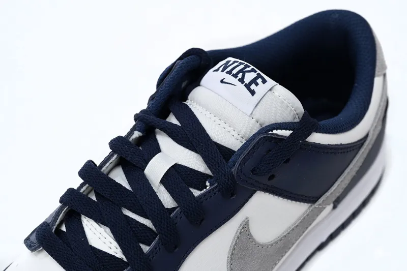 dunk midnight navy low