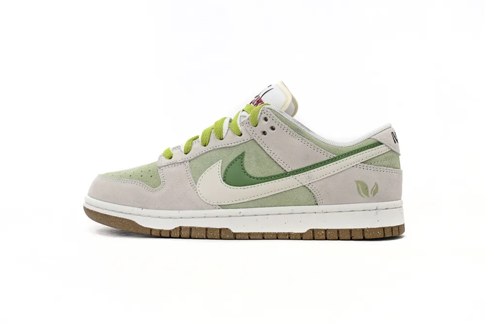 Dunk Low 85