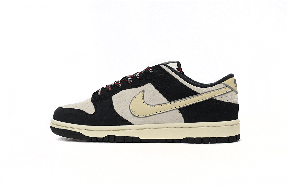Dunk Low Black Suede