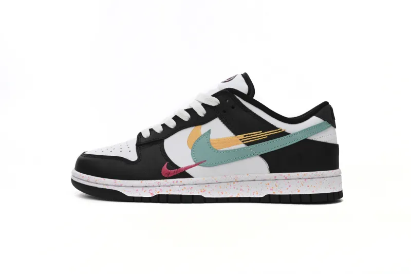 dunk low Multiple Swoosh