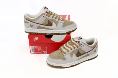 Nike Dunk Low SE ‘’85‘ Jenny Bakery Reps Sneaker DO9457-100 02