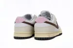 Nike Dunk Low Flowering Messenger Reps Sneaker DD1503-117