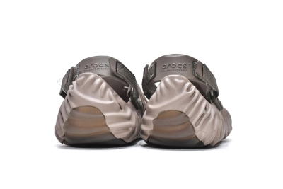 Crocs Pollex Clog by Salehe Bembury Menemsha Reps Sneaker 207393-195 02