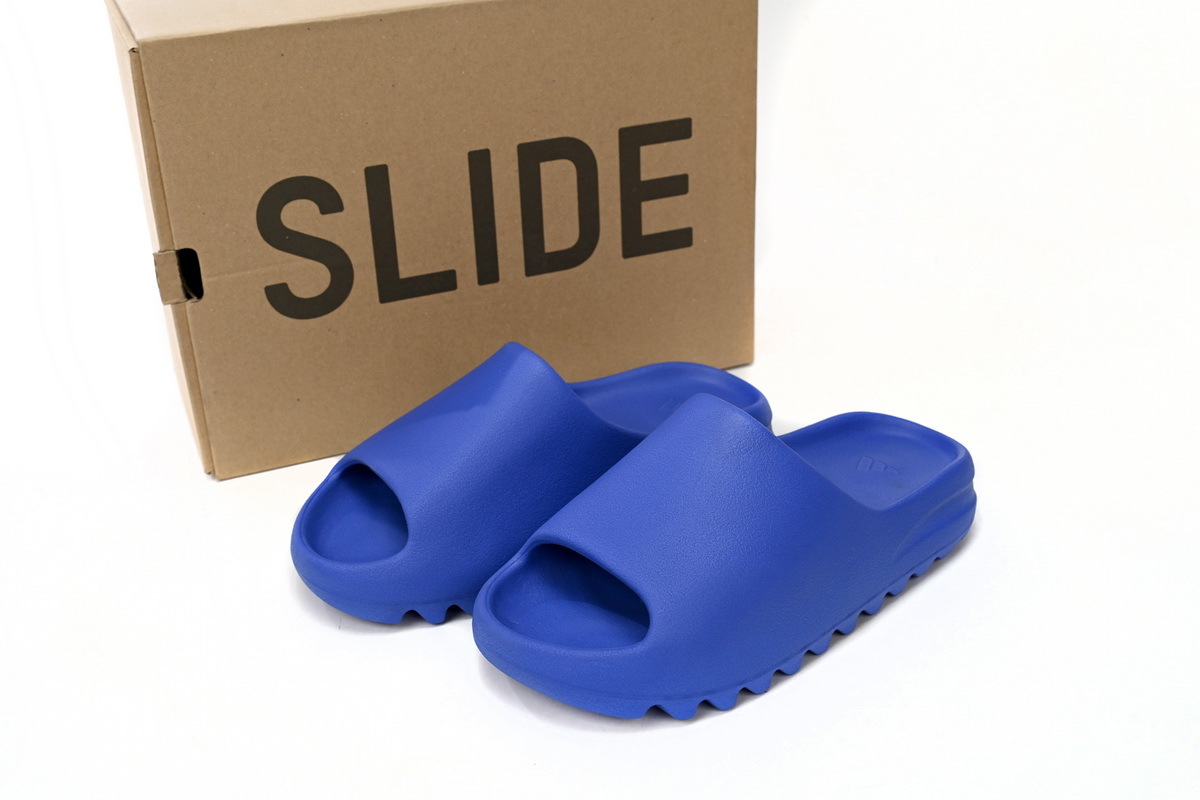 Yeezy Slide Azure fake
