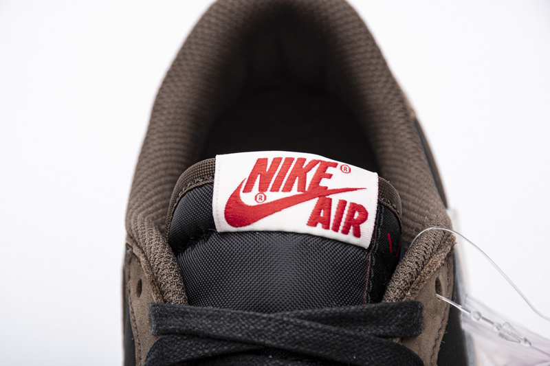 Travis Scott Jordan 1 Low Mocha Fake