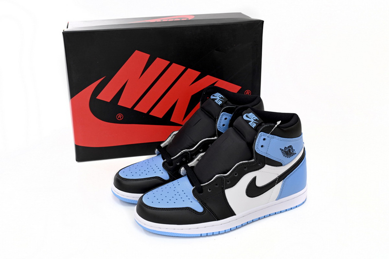 Jordan 1 UNC Toe