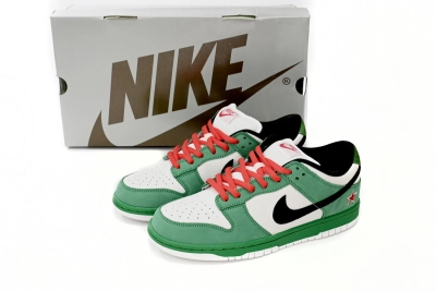 Nike Dunk Heineken Reps Sneaker 304292-302 02