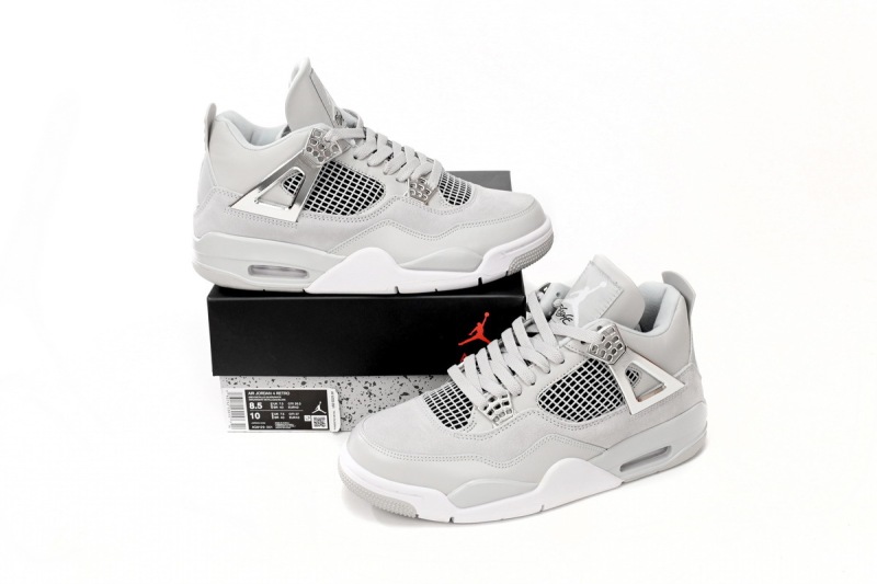 Fake Jordan 4 Frozen Moments