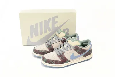 Crenshaw Skate Club x Dunk Low SB Reps Sneaker FN4193-100 02
