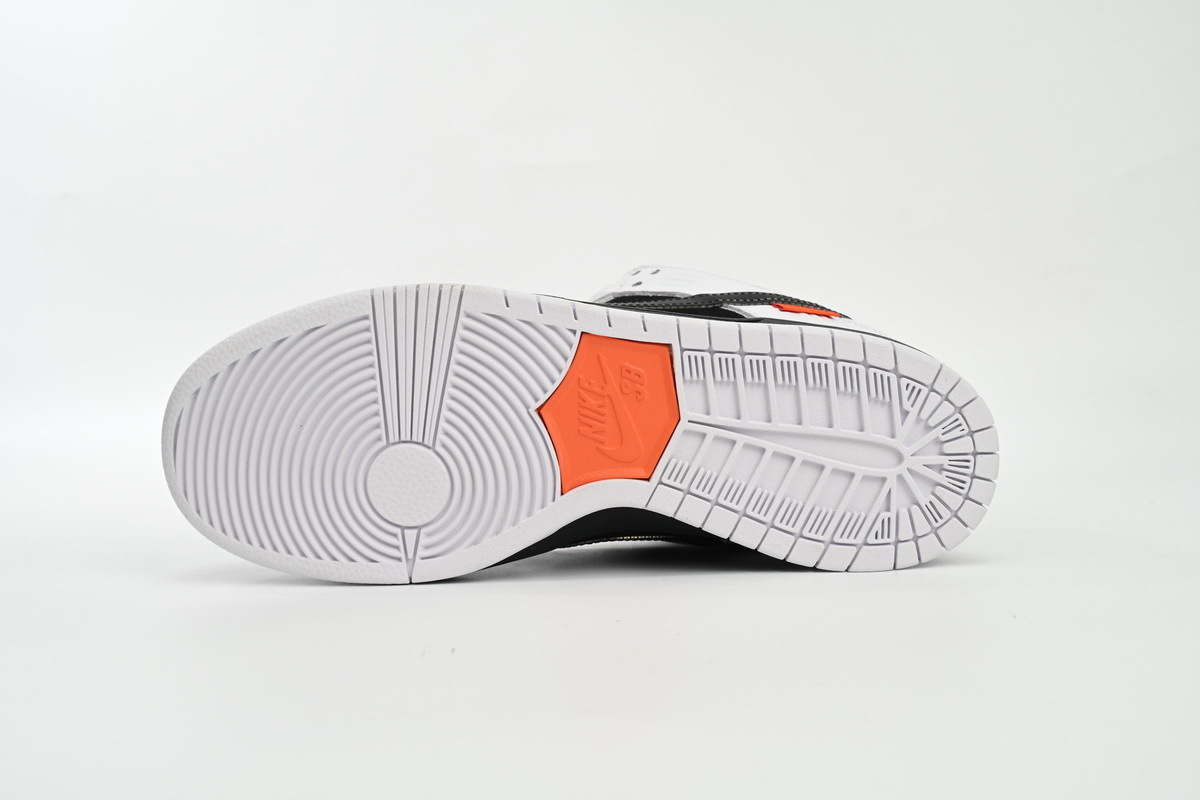 TIGHTBOOTH x Dunk Low SB