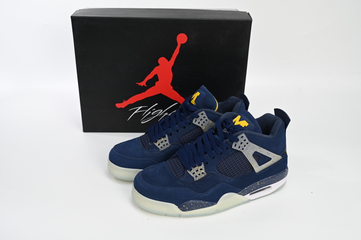 Michigan Jordan 4s