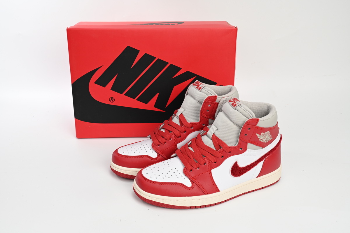 Jordans Varsity Red
