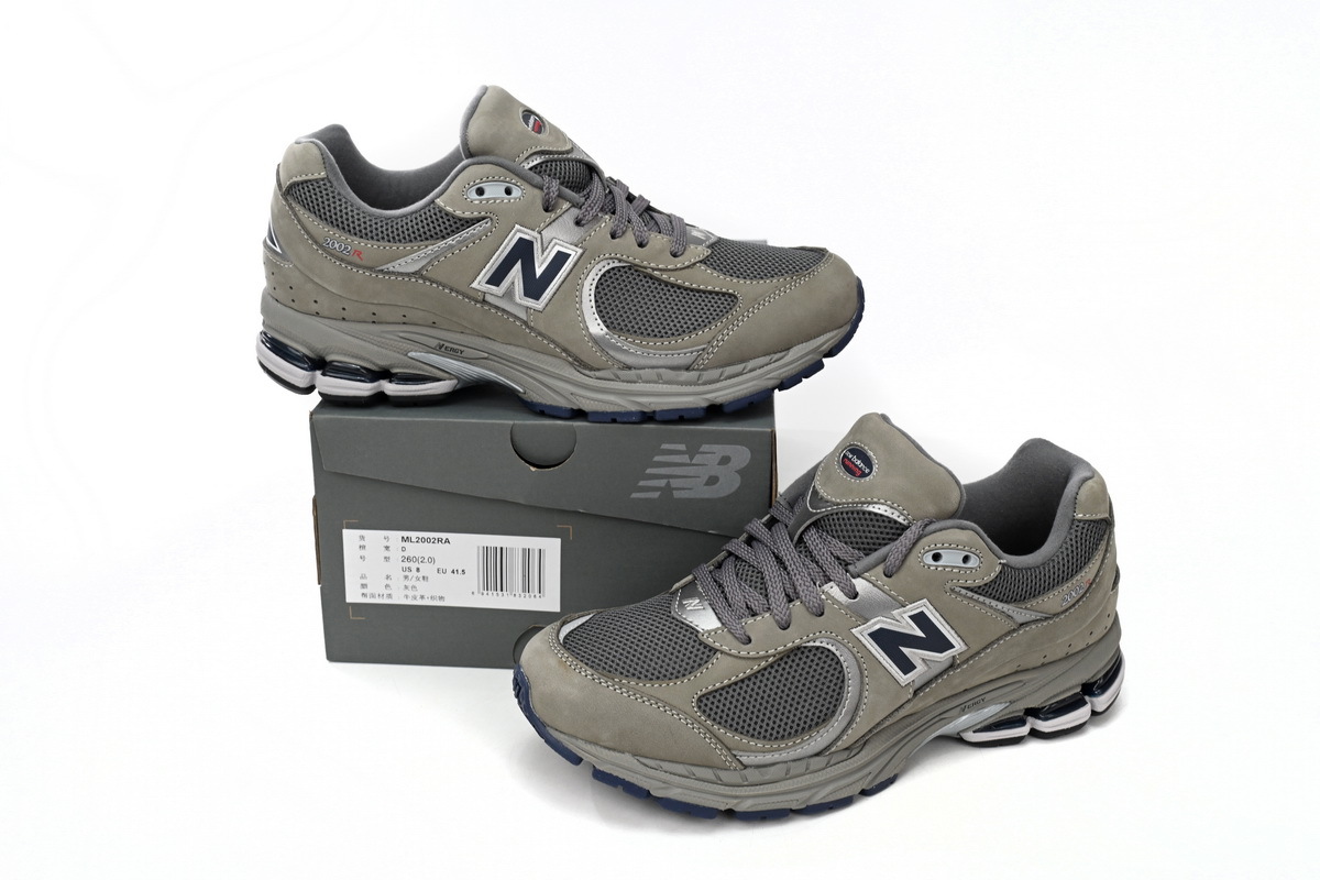 New Balance 2002r Light Grey
