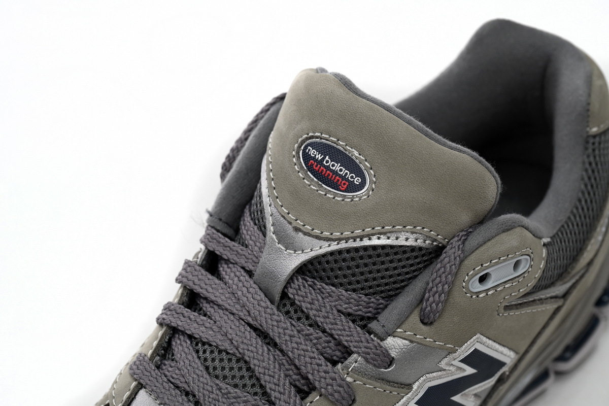 New Balance 2002r Light Grey