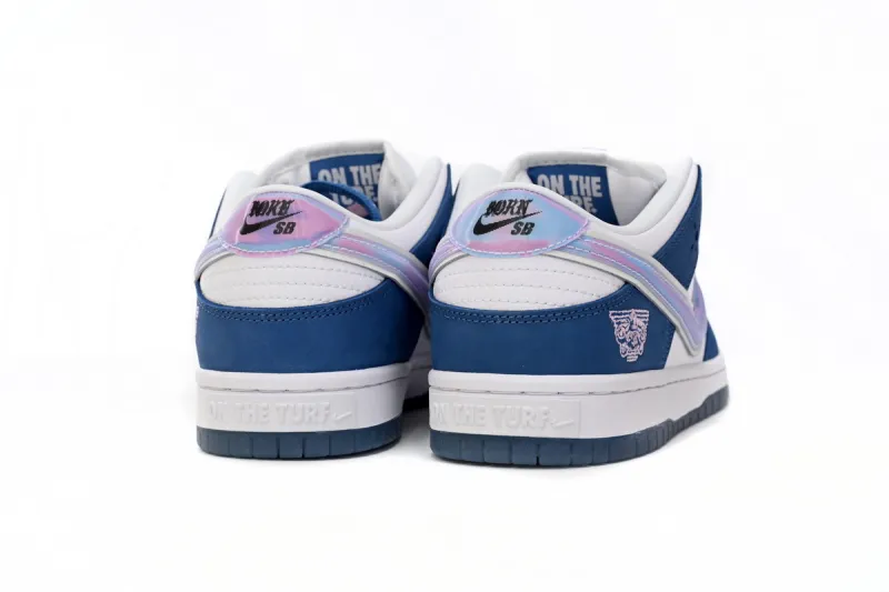 Nike Dunks Born And Raised