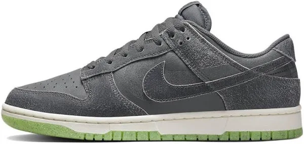 Nike Dunk Low Retro PRM