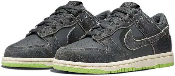 Nike Dunk PRM