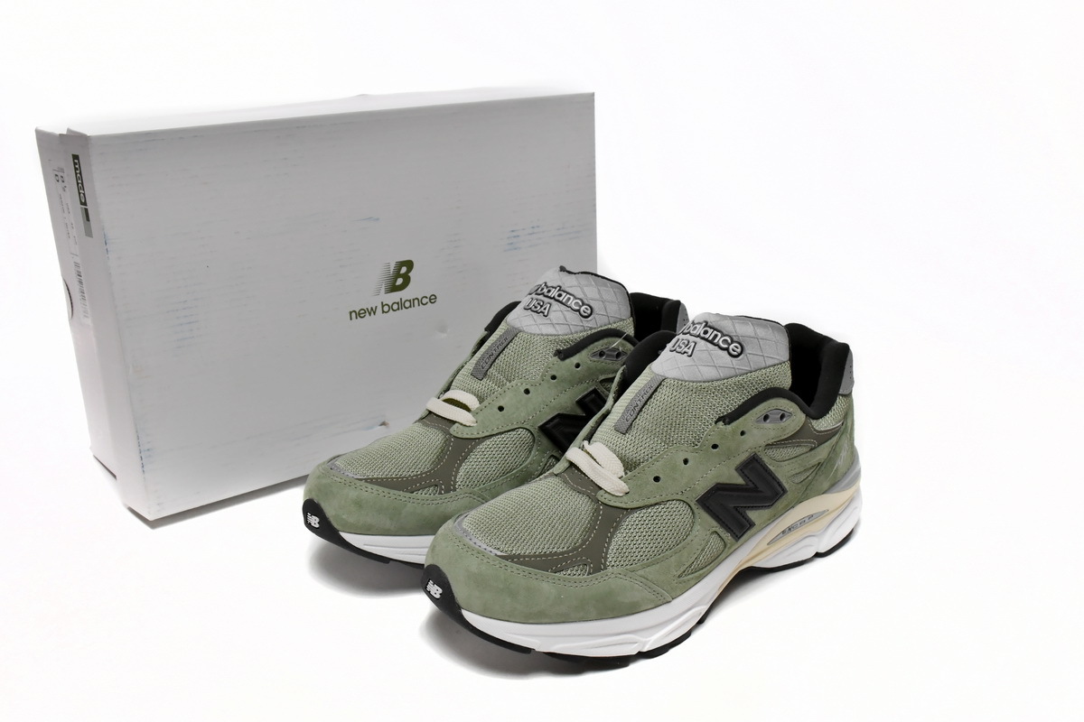 JJJJound x New Balance 990v3 Olive