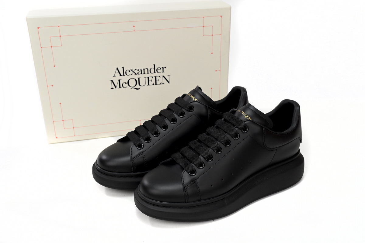 Alexander Mcqueen Oversized Black