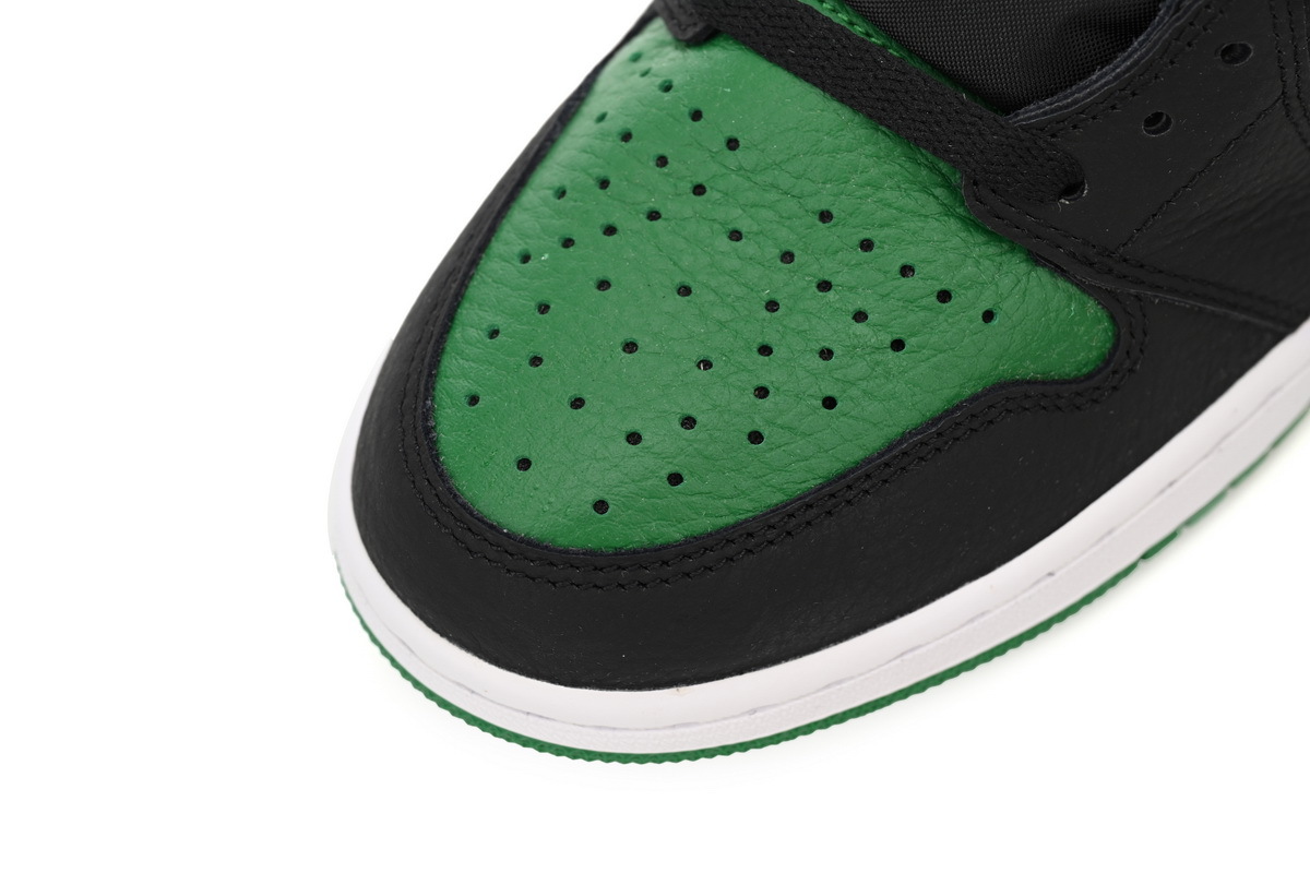 Pine Jordan 1