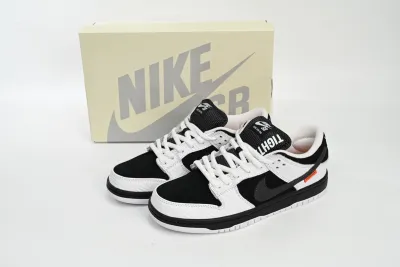 Rsnow TIGHTBOOTH x Dunk Low SB FD2629-100 02