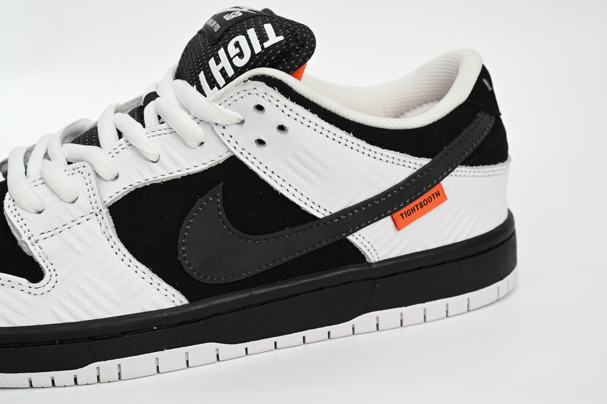 TIGHTBOOTH x Dunk Low SB