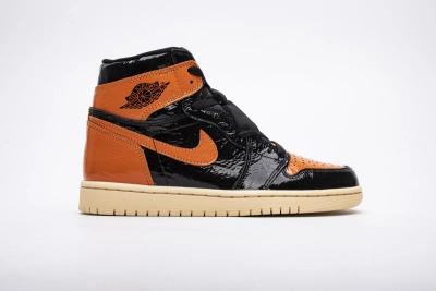Jordan 1 Retro High Shattered Backboard 3.0 555088-028 02