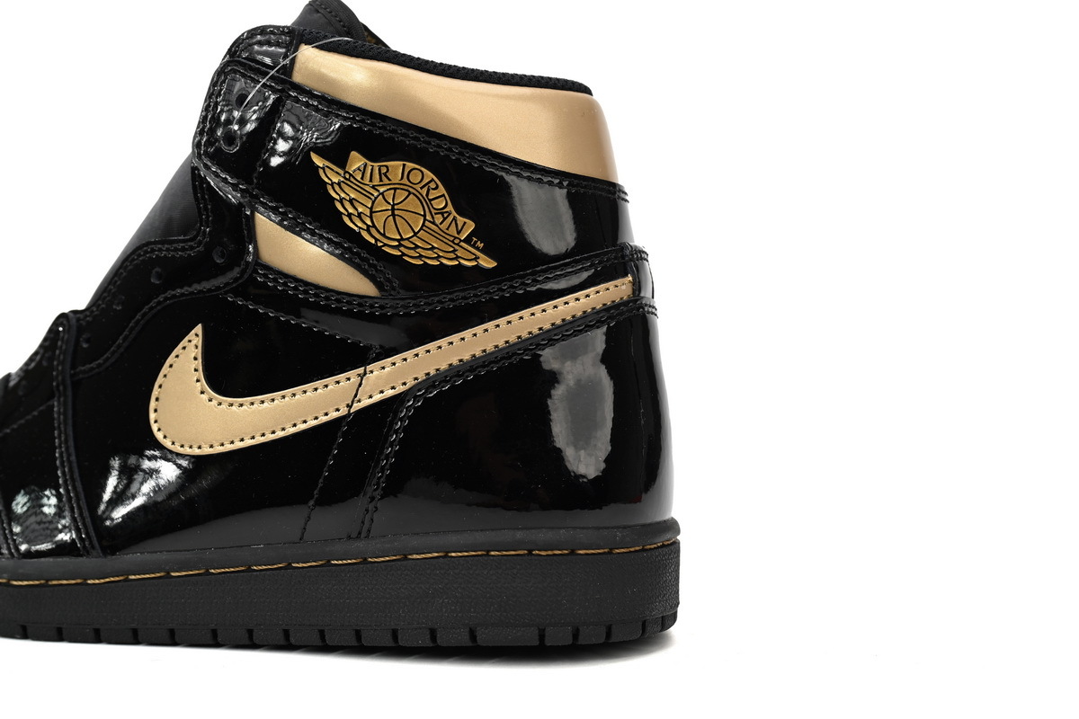 Jordan 1 Retro High Black Metallic Gold 2020 Fake