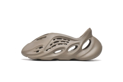 adidas Yeezy Foam Runner Mist GV6774 01