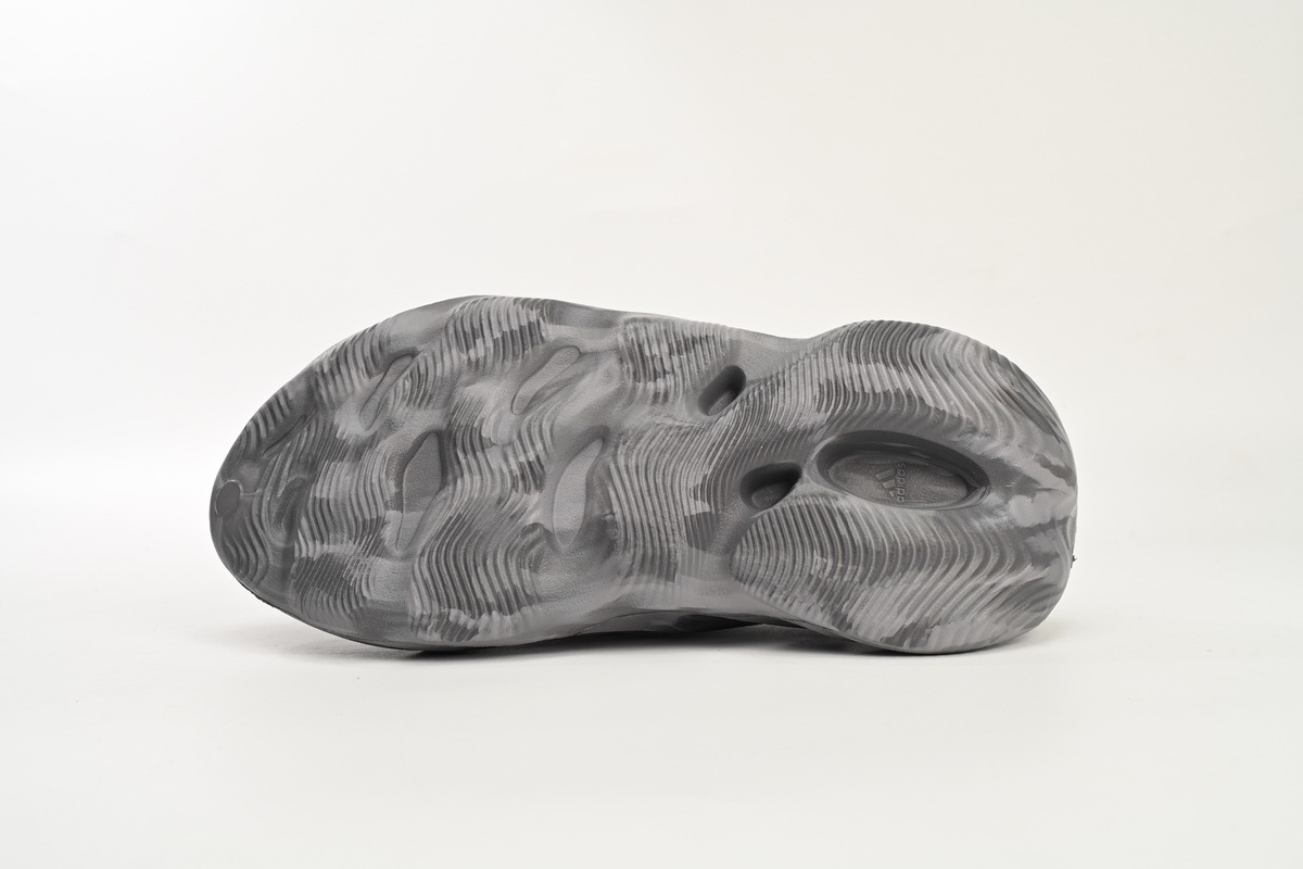 Yeezy Foam Runner MX Granite IE4931