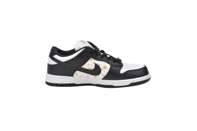 Nike SB Dunk Low Supreme Stars Black (2021) DH3228-102 02
