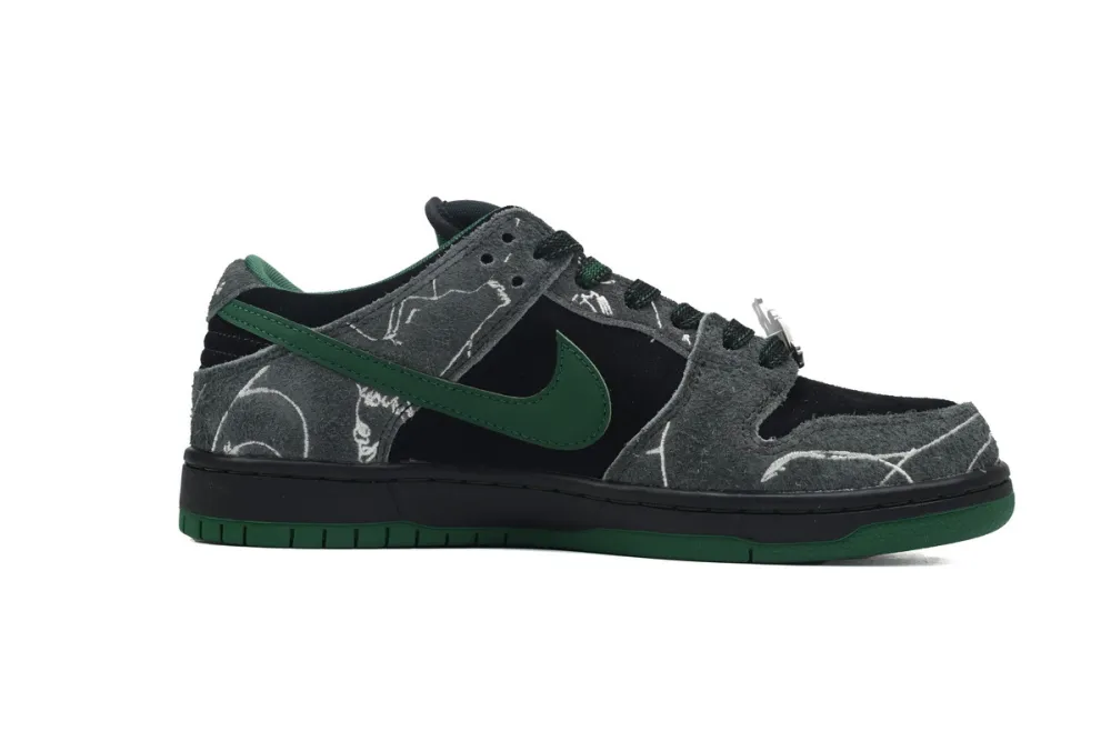 THERE Skateboards x Dunk Low SB Black Gorge Green HF7743-001