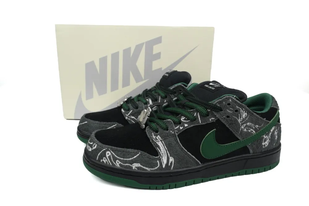 THERE Skateboards x Dunk Low SB Black Gorge Green HF7743-001