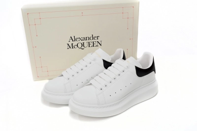 Alexander McQueen Oversized Ivory Black (leather heel) 553770WHGP79061 02