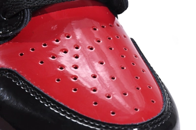 Jordan 1 Retro High OG Patent Bred 2021 Reps Sneaker 555088-063 02