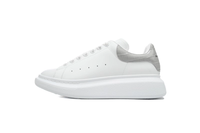 Alexander McQueen Oversized Sneaker Gray Stone Texture Heel 01