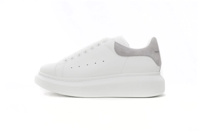 Alexander McQueen Oversized Sneaker Gray Velvet 01