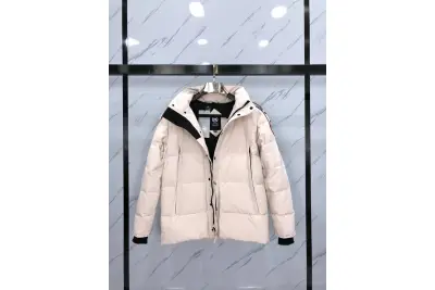 Canada Goose Wyndham Parka Jacket White 01